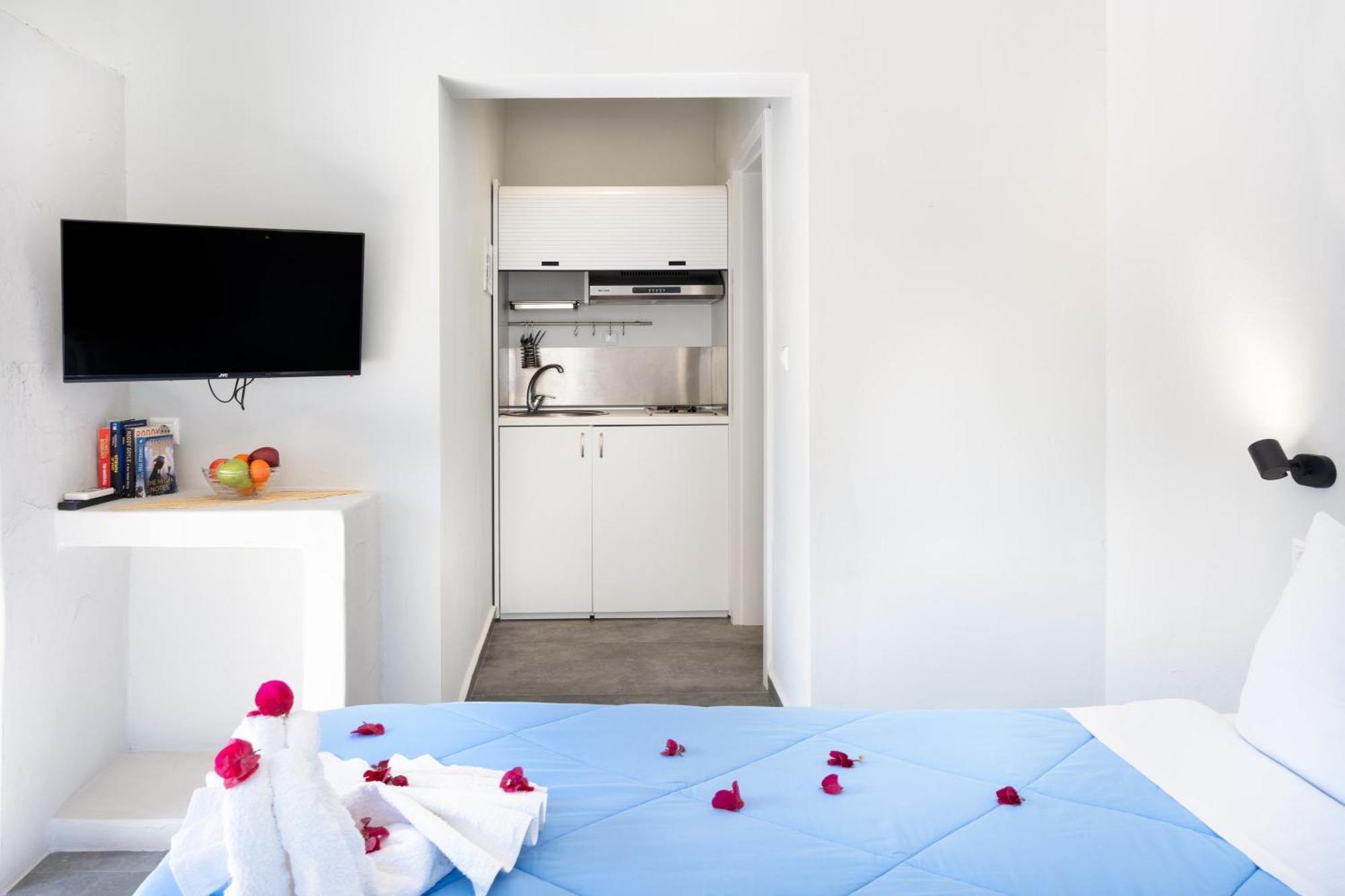 Aegean Blue Santorini Perissa Appartement Buitenkant foto