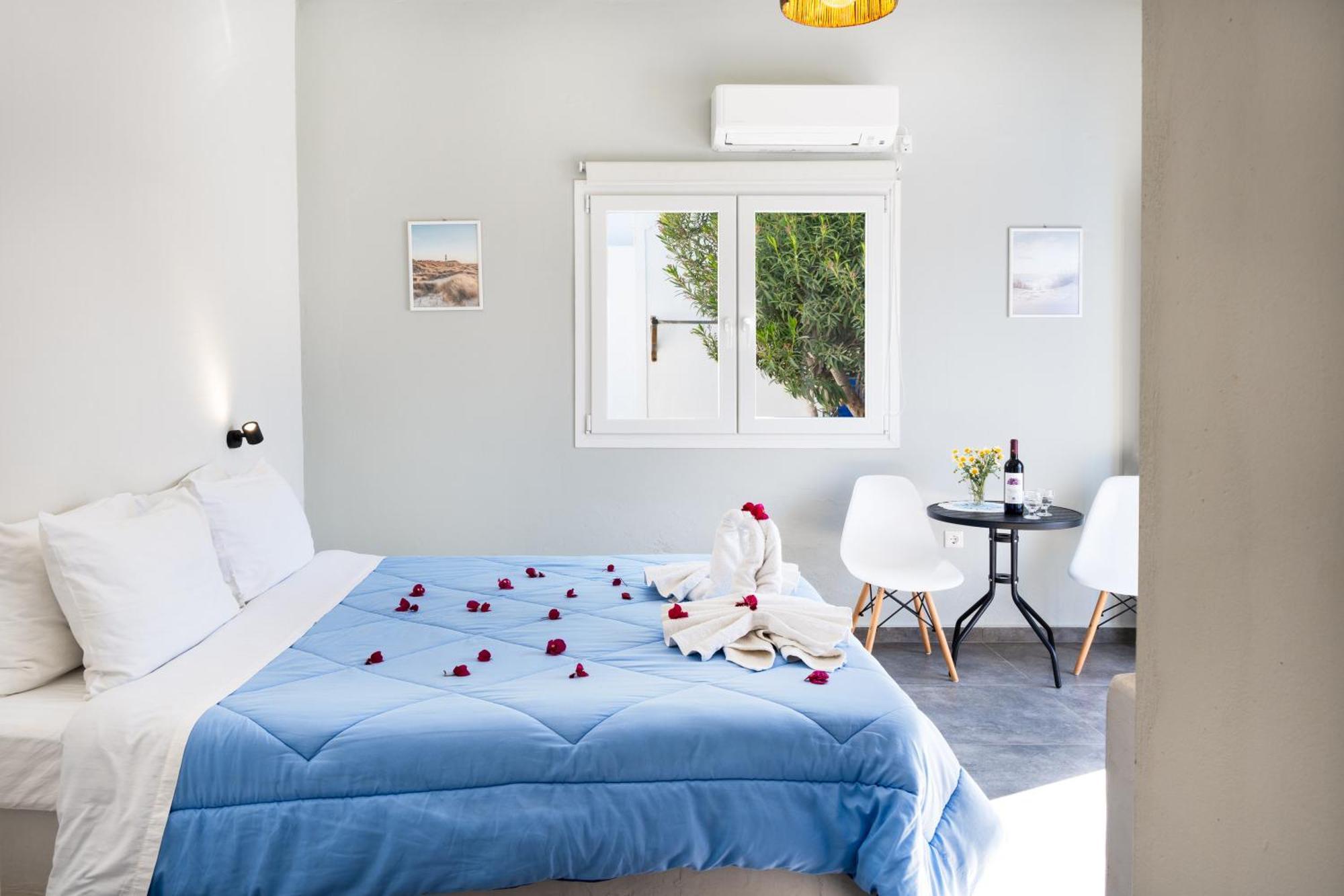 Aegean Blue Santorini Perissa Appartement Buitenkant foto